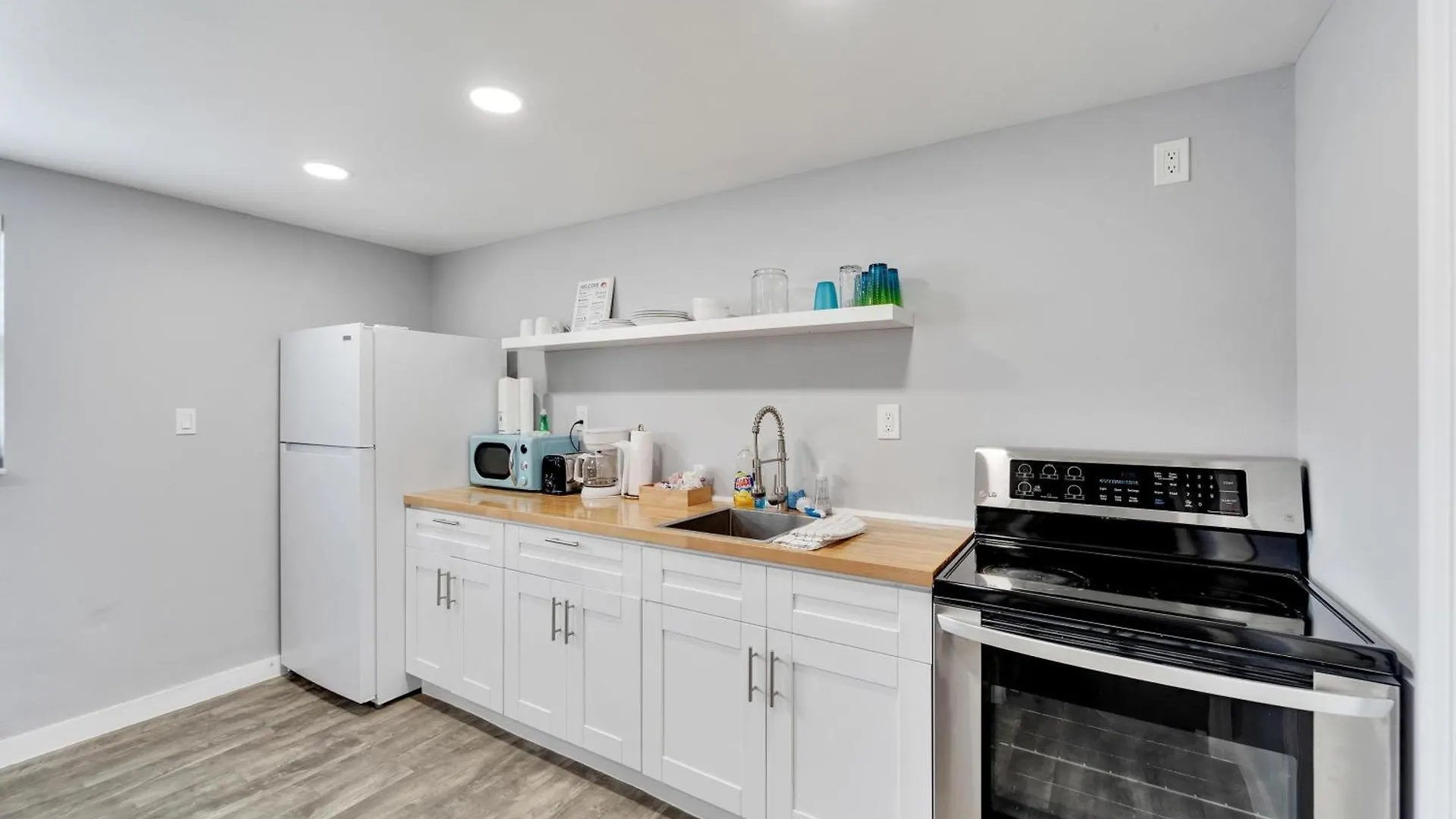 8820 Rocky Creek Drive Unit B Villa Tampa 0*,