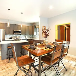 Centrally Located Family In Tampa
